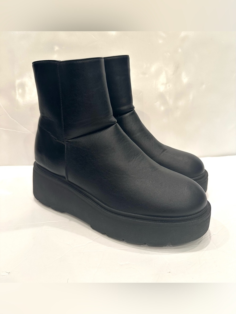Rouge Helium Ladies Platform Boots Black Size 11